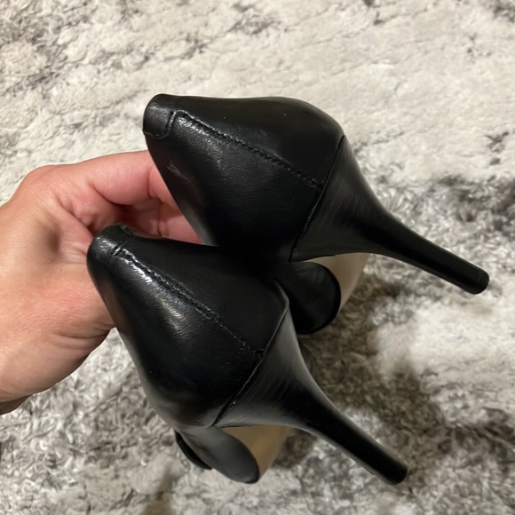 Nine West Black Bow Heels Sz 6 - Picture 5 of 12
